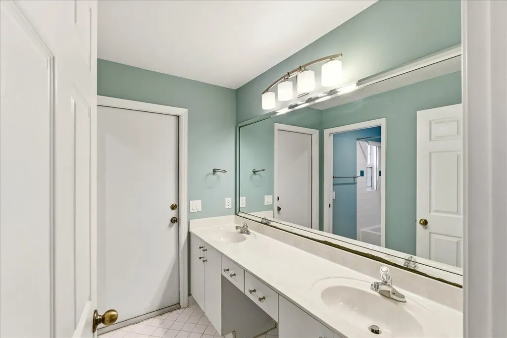 830 Heritage Drive Weston FL 33326