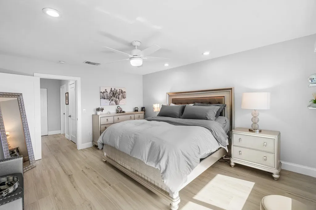 24 Southport Lane Boynton Beach FL 33436