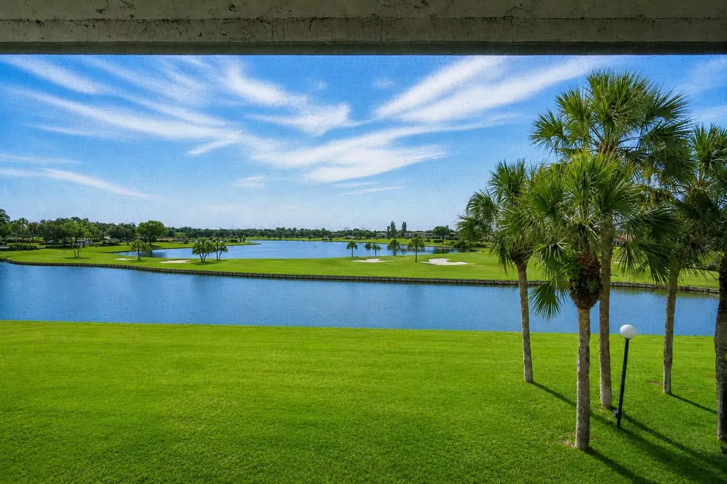24 Southport Lane Boynton Beach FL 33436