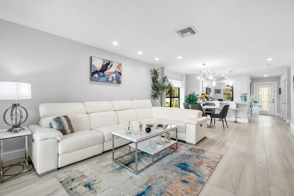 24 Southport Lane Boynton Beach FL 33436
