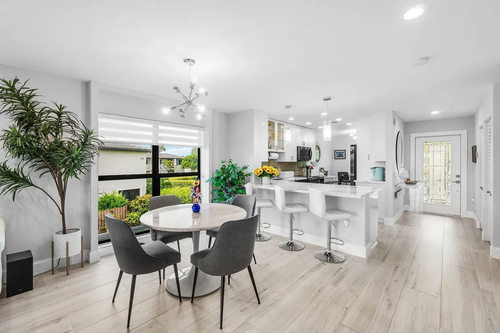 24 Southport Lane Boynton Beach FL 33436