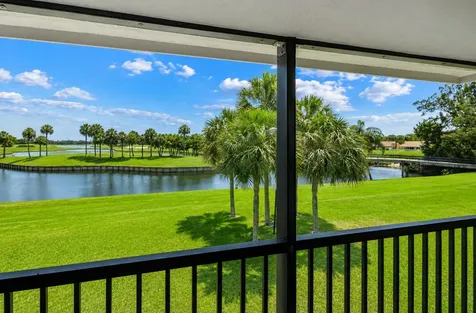 24 Southport Lane Boynton Beach FL 33436