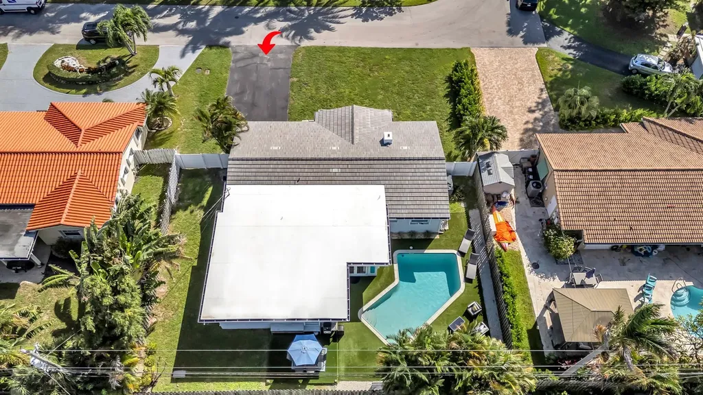 5211 NE 26th Avenue Lighthouse Point FL 33064