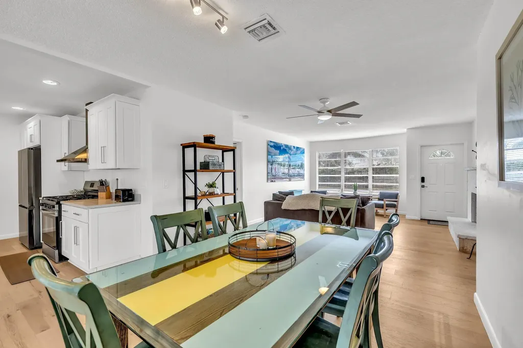 5211 NE 26th Avenue Lighthouse Point FL 33064