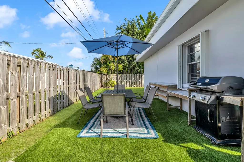 5211 NE 26th Avenue Lighthouse Point FL 33064