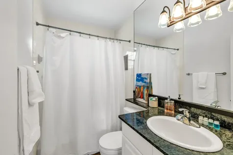 5211 NE 26th Avenue Lighthouse Point FL 33064