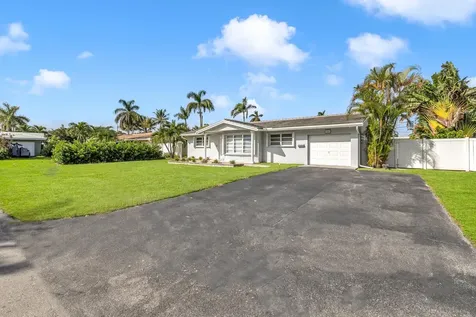 5211 NE 26th Avenue Lighthouse Point FL 33064