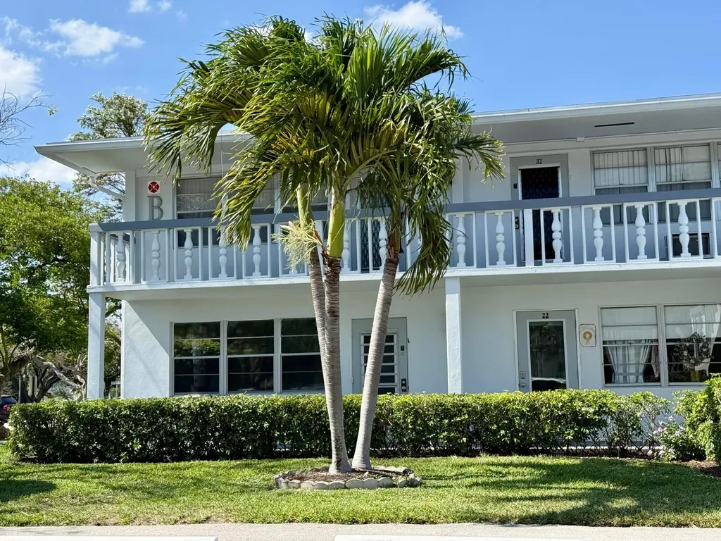 21 Newport B Court Deerfield Beach FL 33442