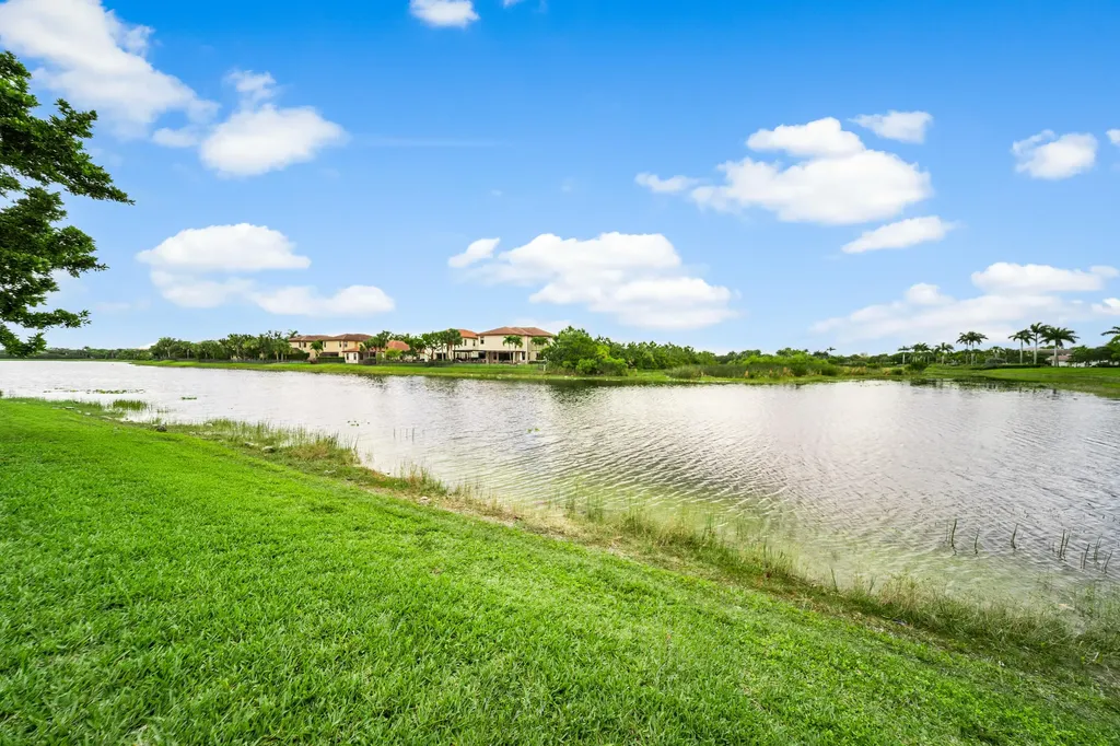 11560 NW 82nd Court Parkland FL 33076