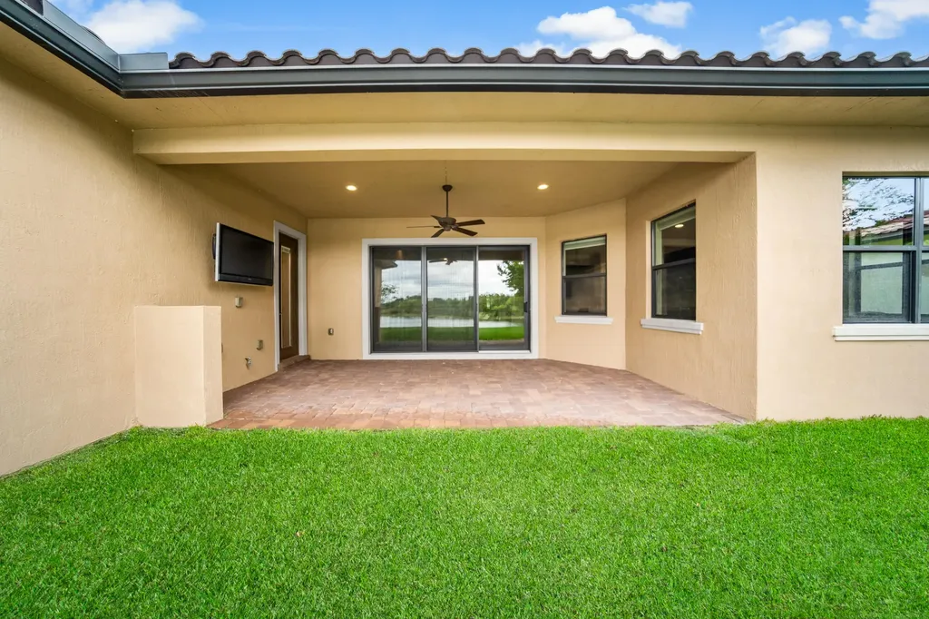 11560 NW 82nd Court Parkland FL 33076