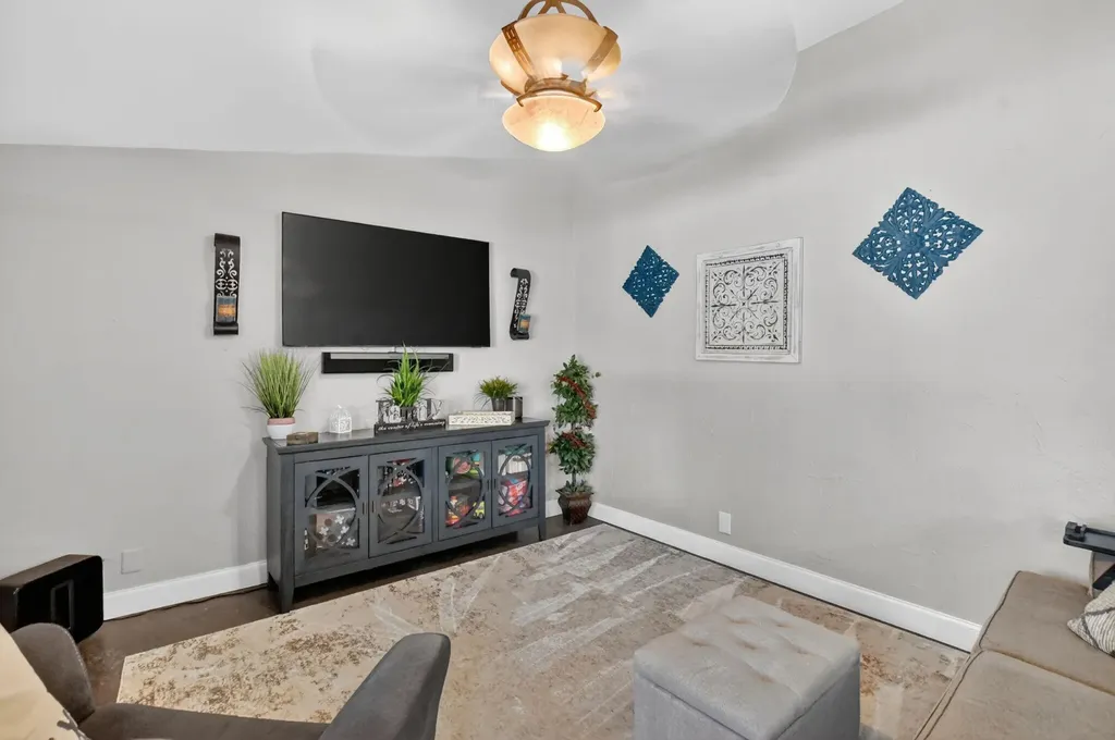 9976 Robins Nest Road Boca Raton FL 33496