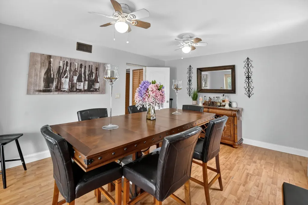 9976 Robins Nest Road Boca Raton FL 33496