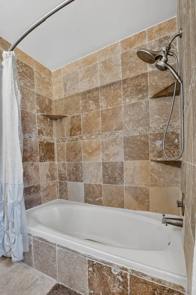 9976 Robins Nest Road Boca Raton FL 33496