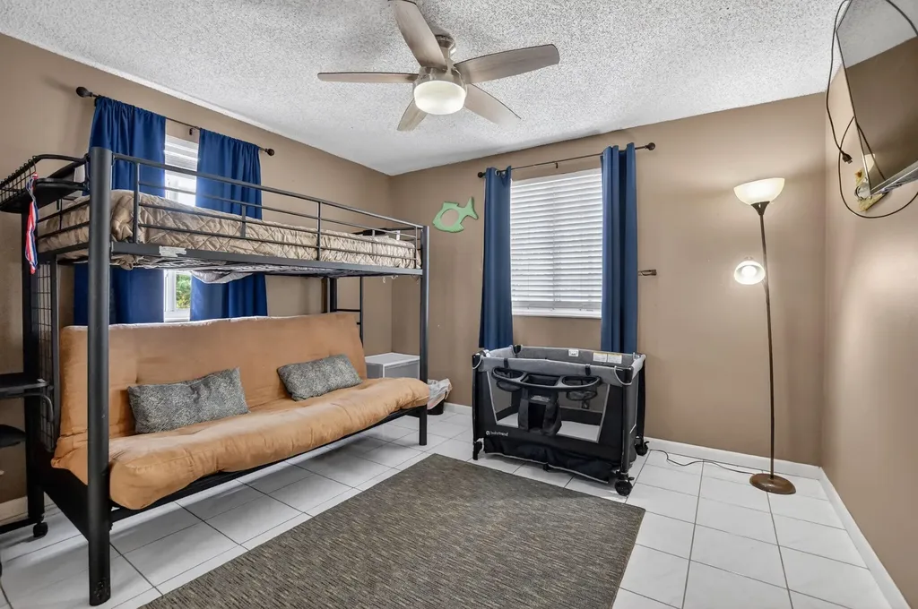 9976 Robins Nest Road Boca Raton FL 33496