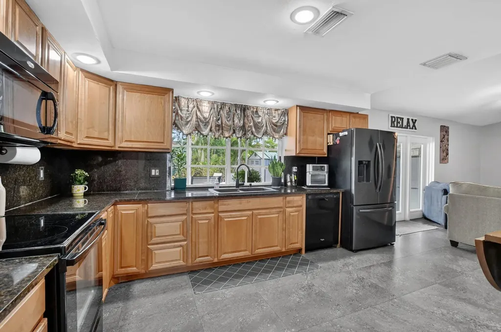 9976 Robins Nest Road Boca Raton FL 33496