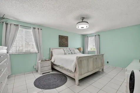 9976 Robins Nest Road Boca Raton FL 33496