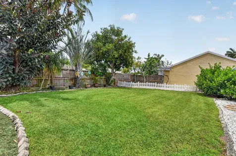9976 Robins Nest Road Boca Raton FL 33496