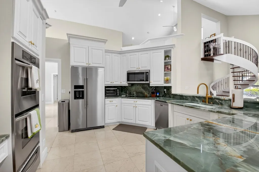 10655 Rio Hermoso Delray Beach FL 33446