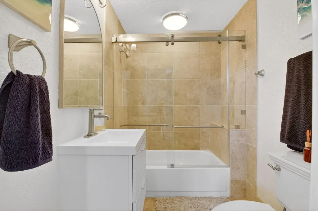 10655 Rio Hermoso Delray Beach FL 33446