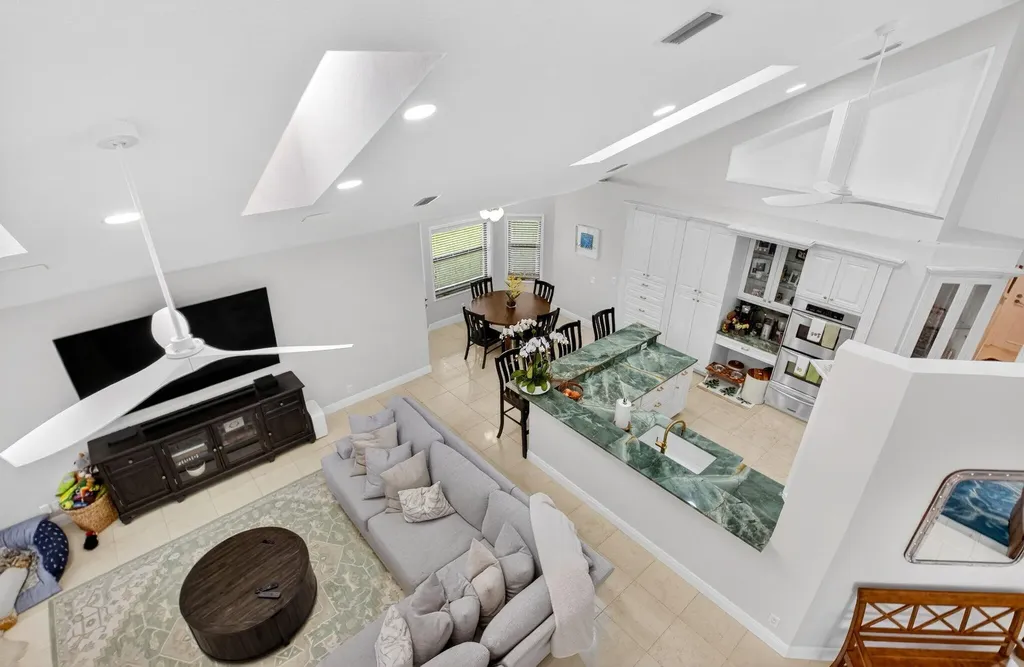 10655 Rio Hermoso Delray Beach FL 33446