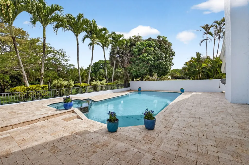 10655 Rio Hermoso Delray Beach FL 33446