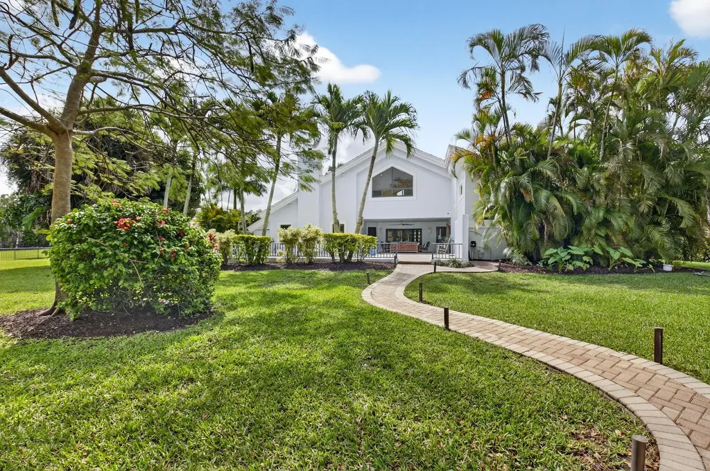 10655 Rio Hermoso Delray Beach FL 33446