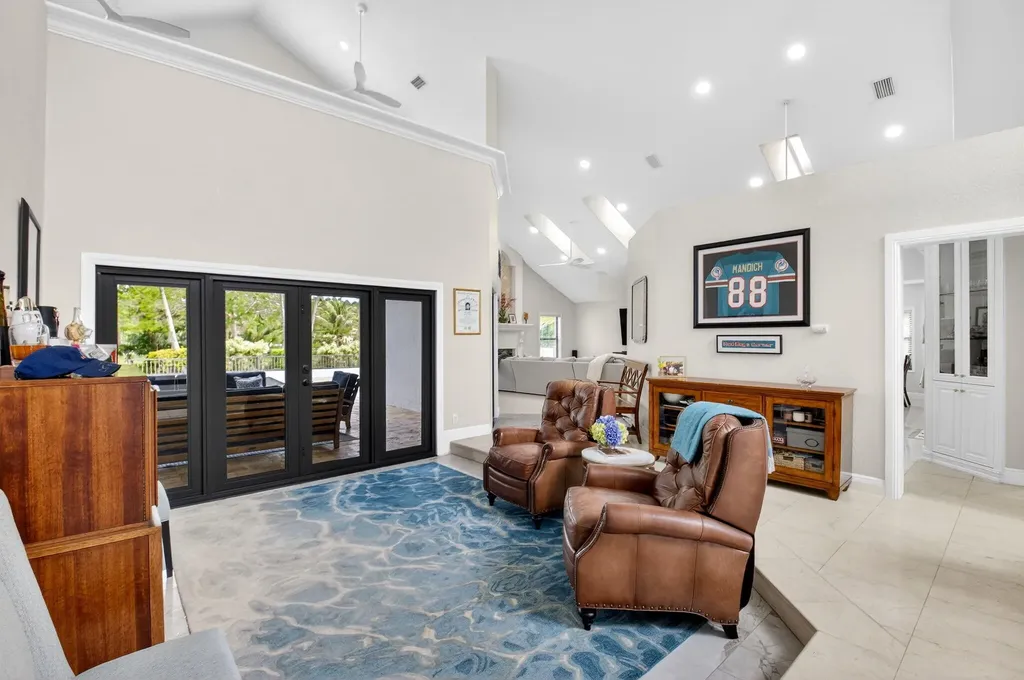 10655 Rio Hermoso Delray Beach FL 33446