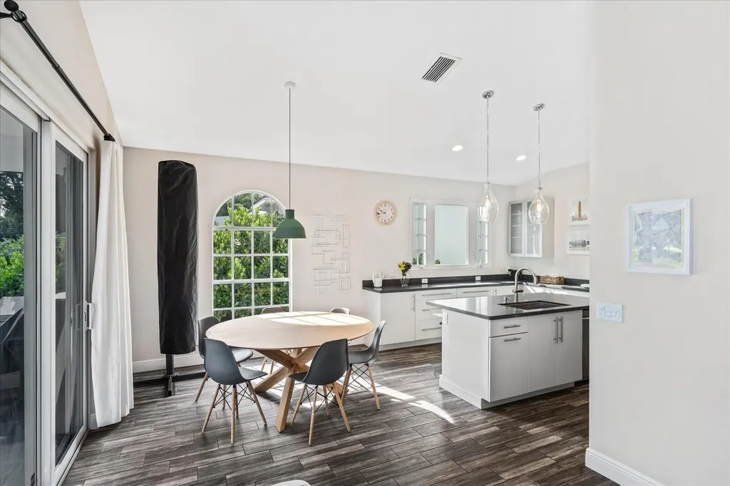 2466 Muir Circle Wellington FL 33414