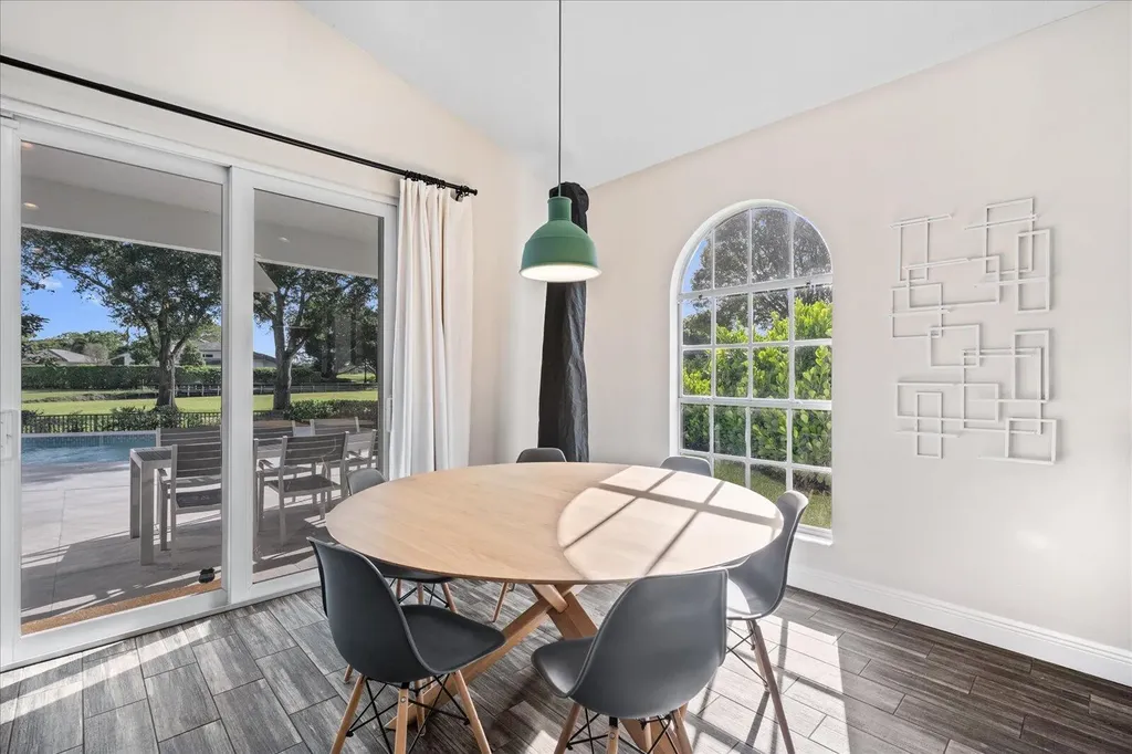 2466 Muir Circle Wellington FL 33414