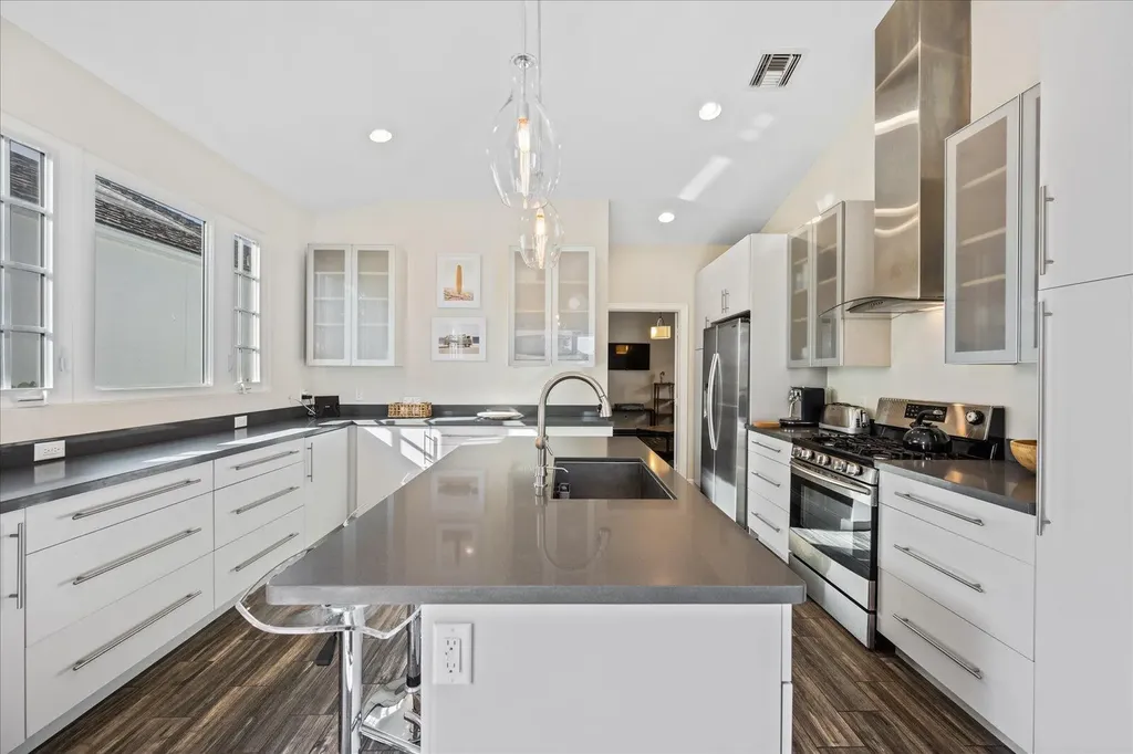 2466 Muir Circle Wellington FL 33414