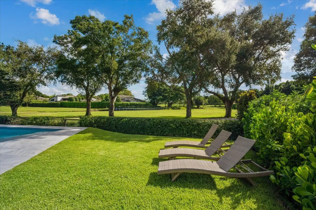 2466 Muir Circle Wellington FL 33414