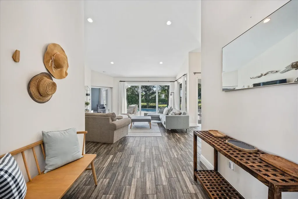 2466 Muir Circle Wellington FL 33414