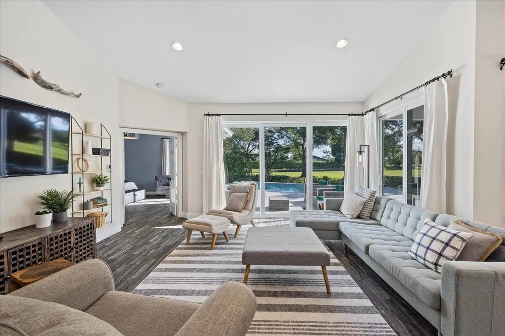 2466 Muir Circle Wellington FL 33414