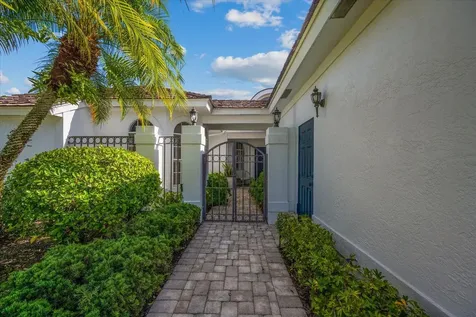 2466 Muir Circle Wellington FL 33414