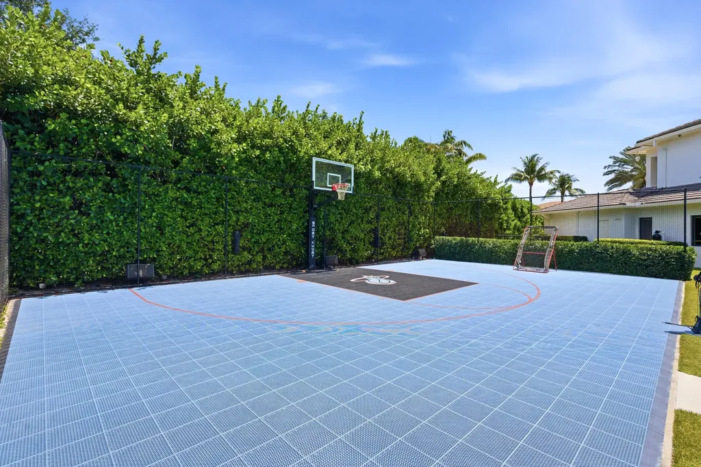 9105 Pintura Way Boca Raton FL 33496