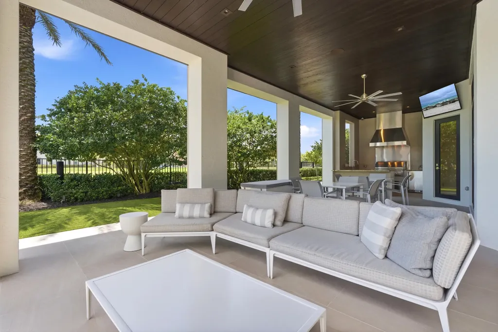 9105 Pintura Way Boca Raton FL 33496