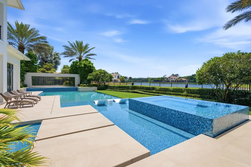 9105 Pintura Way Boca Raton FL 33496