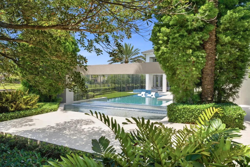 9105 Pintura Way Boca Raton FL 33496