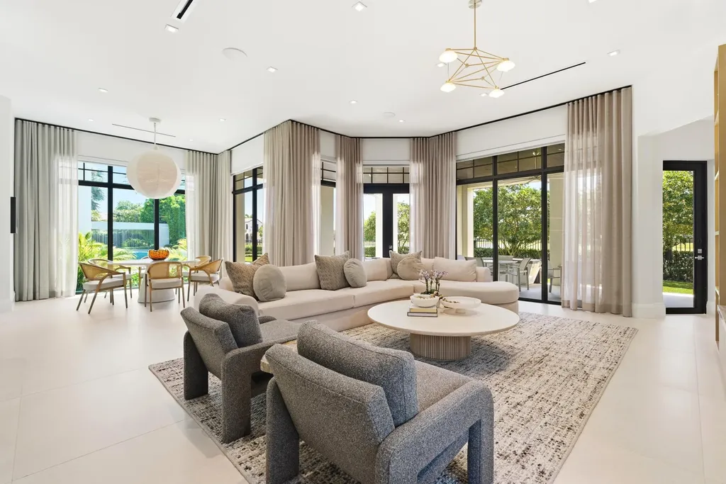 9105 Pintura Way Boca Raton FL 33496