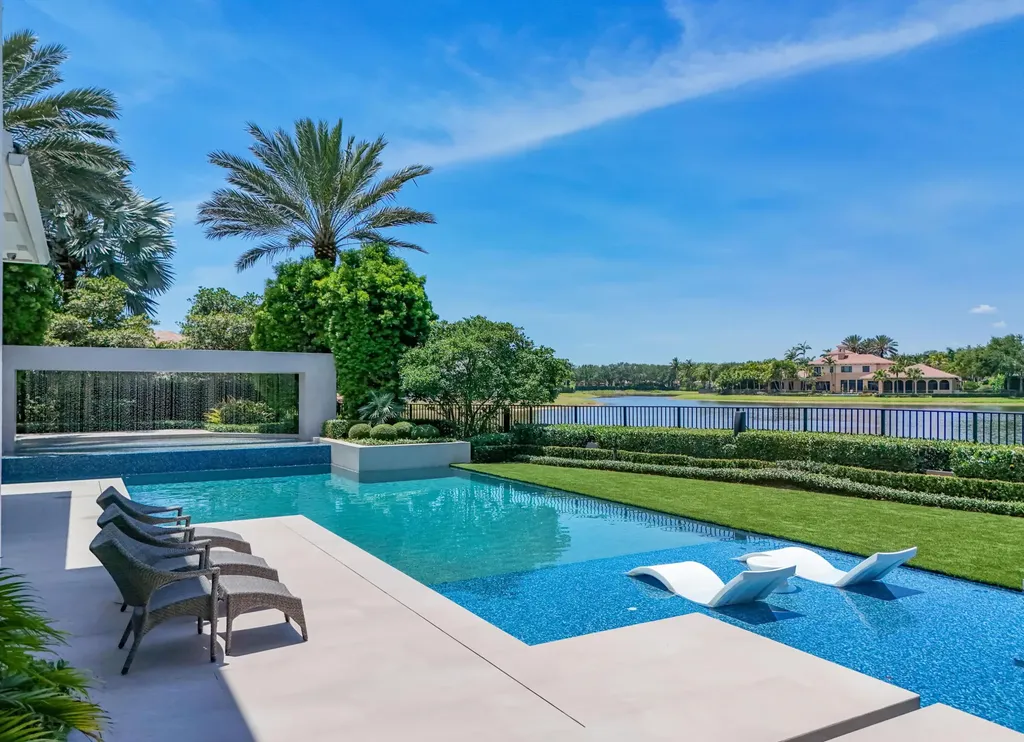 9105 Pintura Way Boca Raton FL 33496