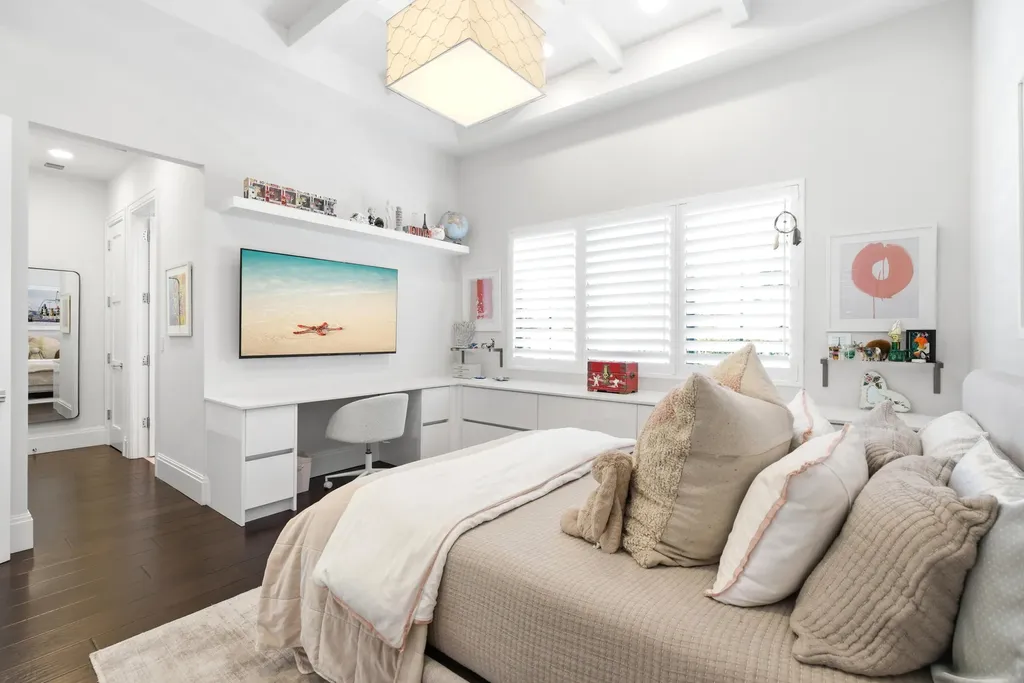 9105 Pintura Way Boca Raton FL 33496