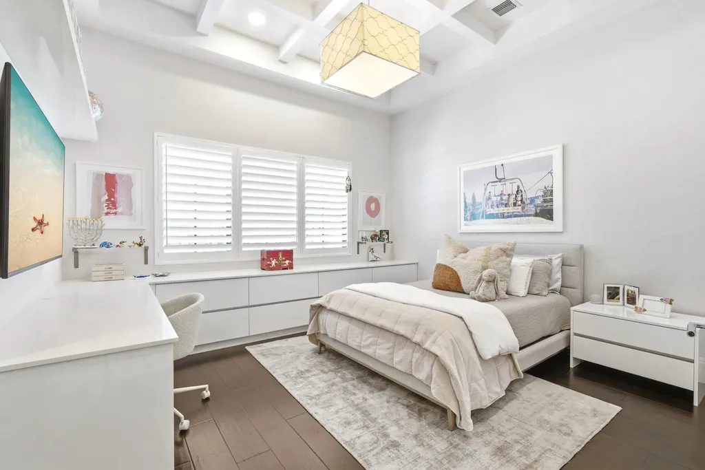 9105 Pintura Way Boca Raton FL 33496