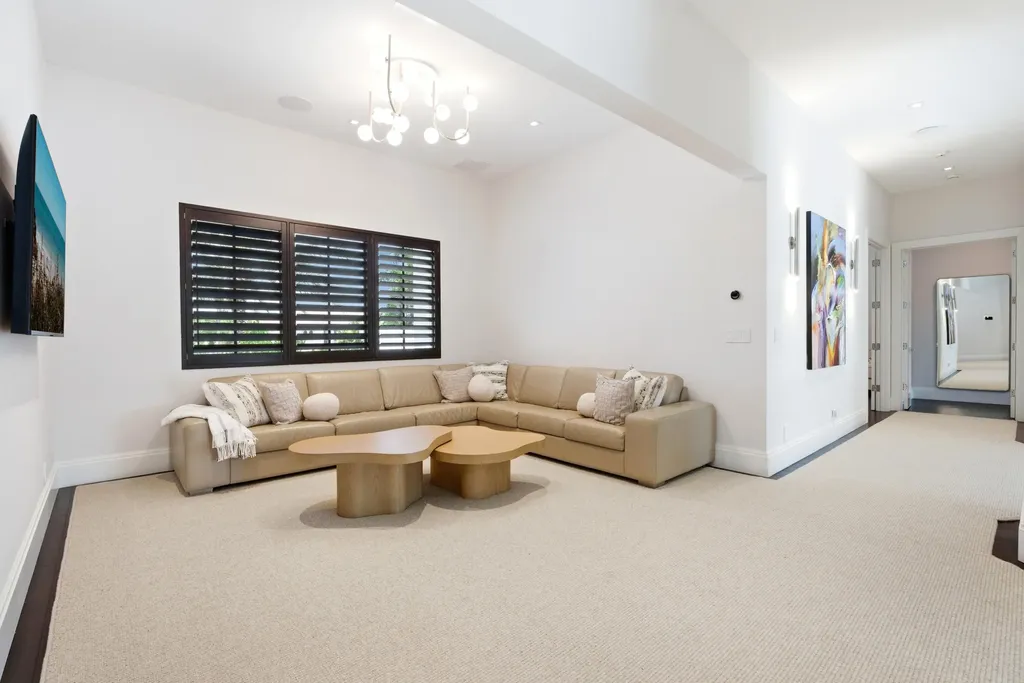 9105 Pintura Way Boca Raton FL 33496