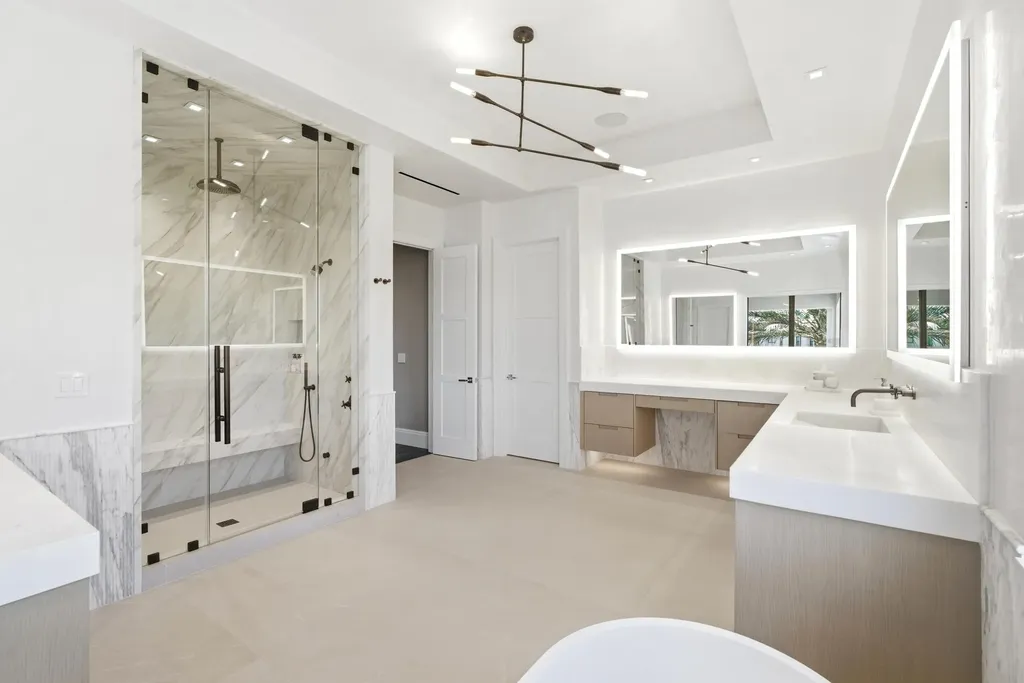 9105 Pintura Way Boca Raton FL 33496