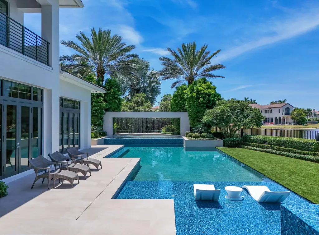 9105 Pintura Way Boca Raton FL 33496