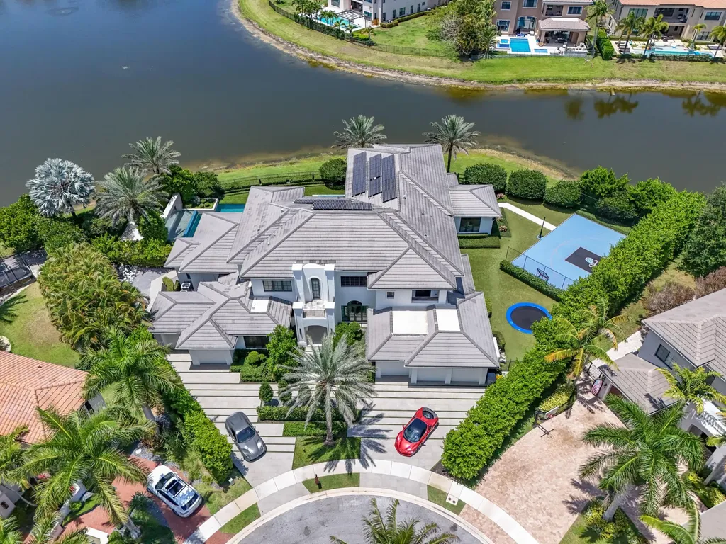 9105 Pintura Way Boca Raton FL 33496