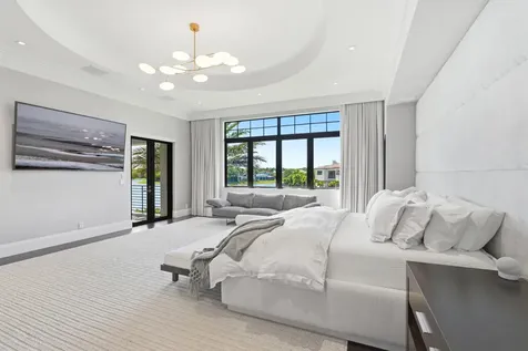 9105 Pintura Way Boca Raton FL 33496