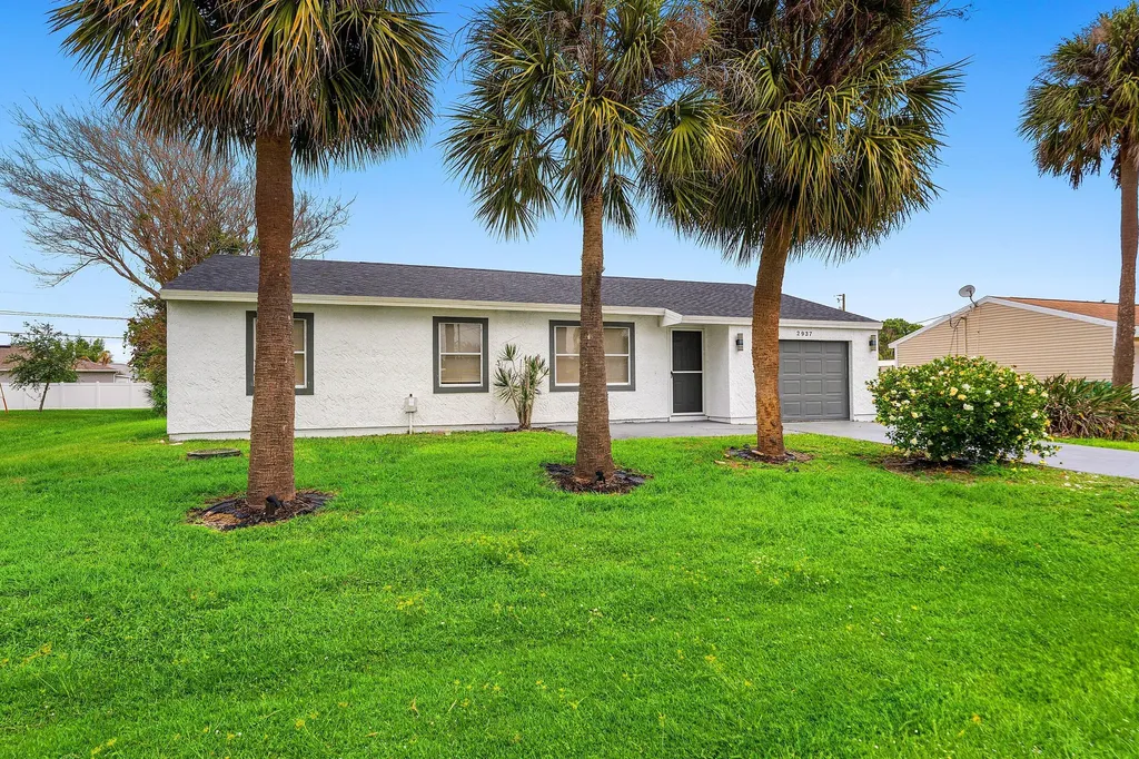2937 SE Ironton Avenue Port St Lucie FL 34952