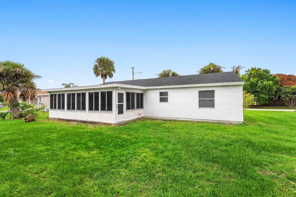 2937 SE Ironton Avenue Port St Lucie FL 34952