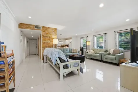 3050 N Riverside Drive Coral Springs FL 33065